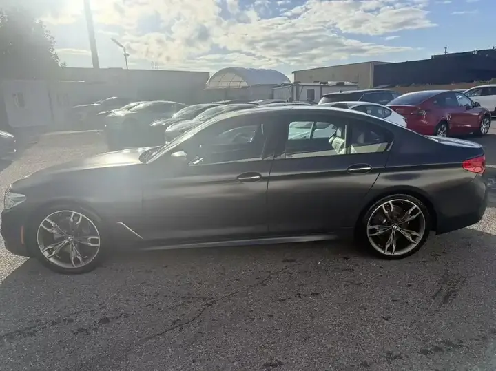 BMW 5 Series 2018 photo 2