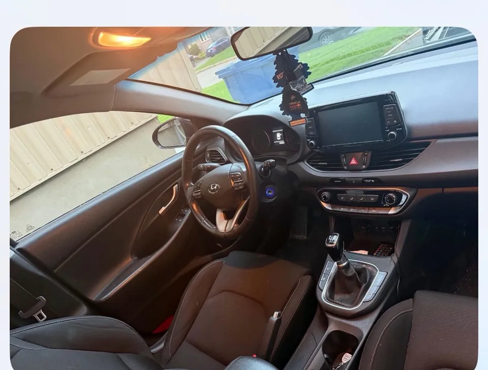 Hyundai Elantra 2018 photo 4