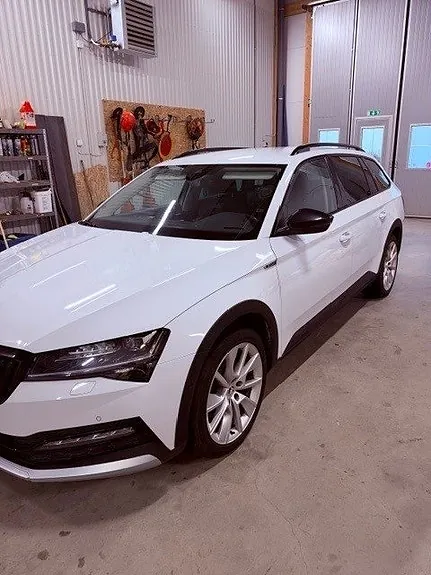 Skoda Superb 2024 photo 2
