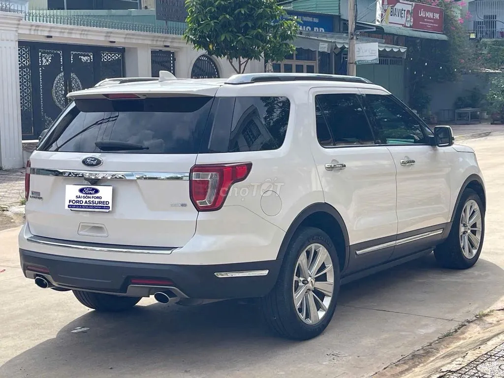 Ford Explorer 2025 photo 3