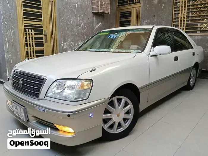 Toyota Crown 2002 photo 2