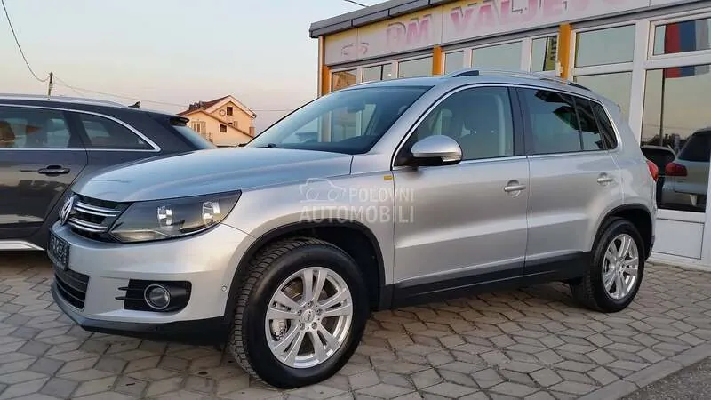 Volkswagen Tiguan 2012 photo 2