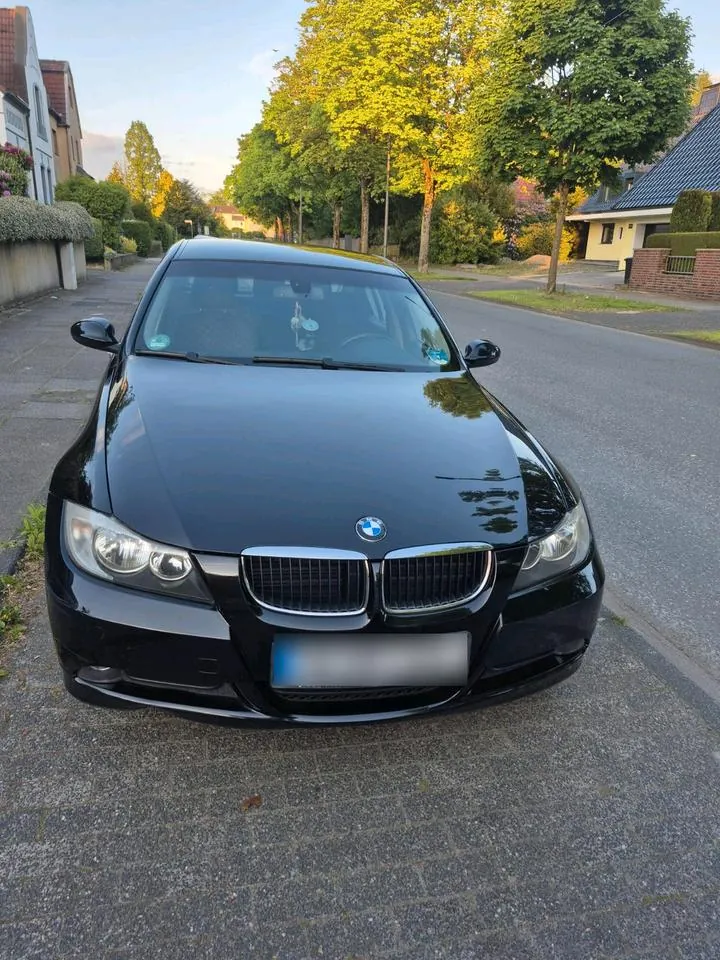 BMW 318I