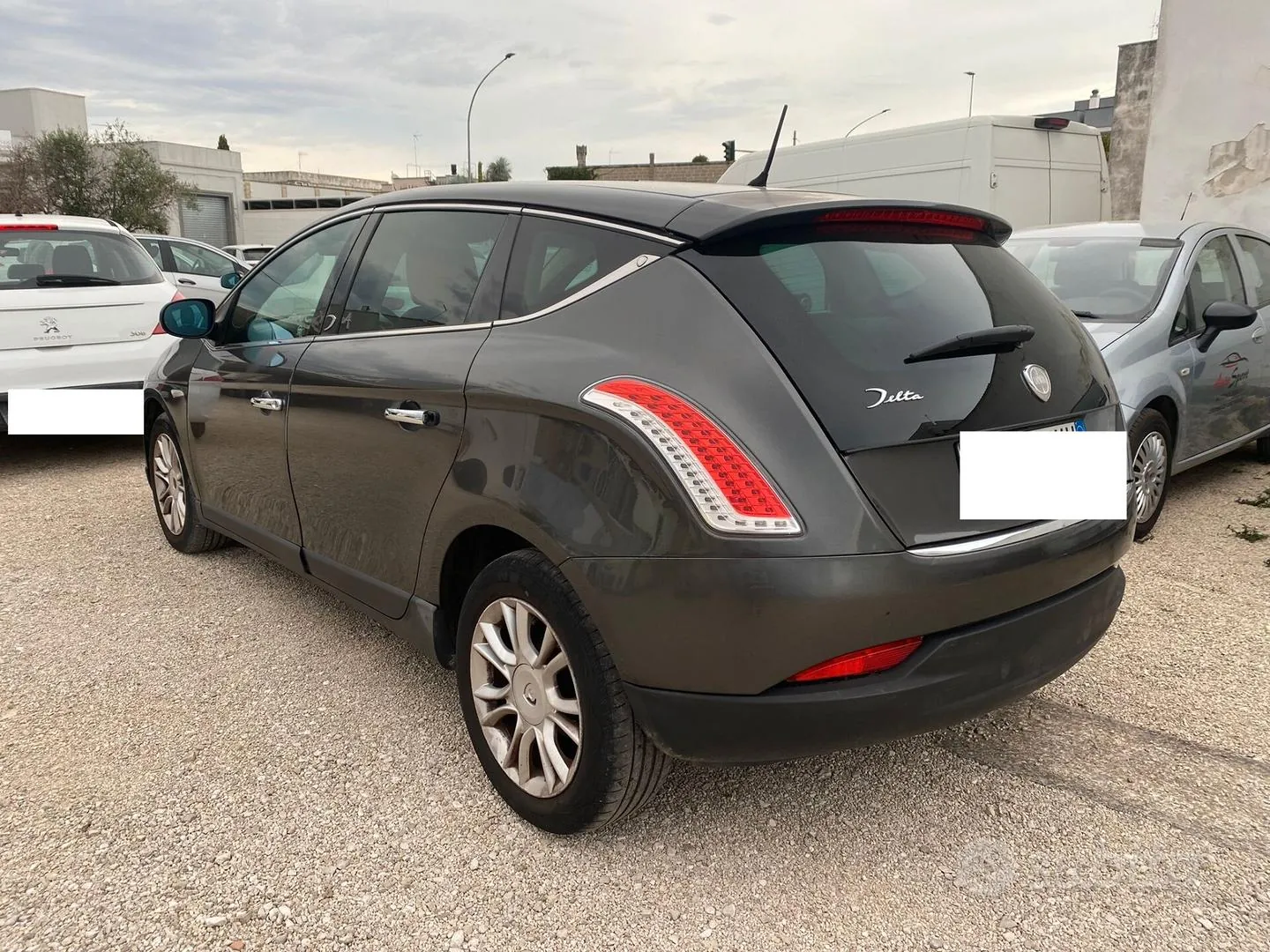 Lancia Delta 2010 photo 3