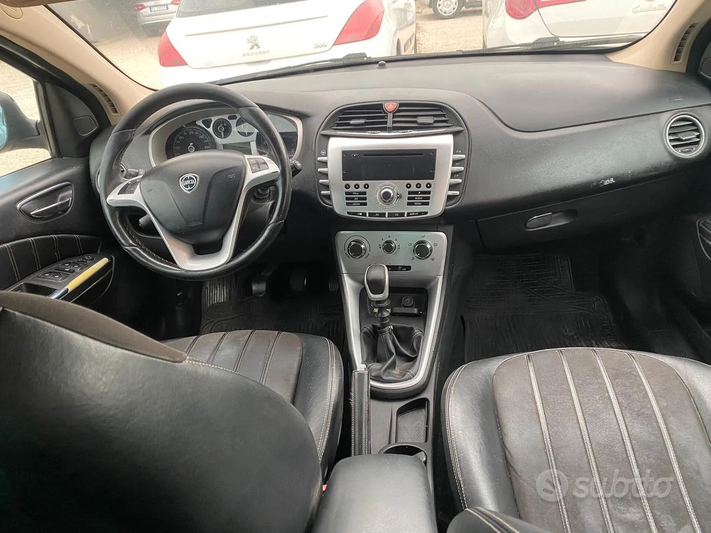 Lancia Delta 2010 photo 4