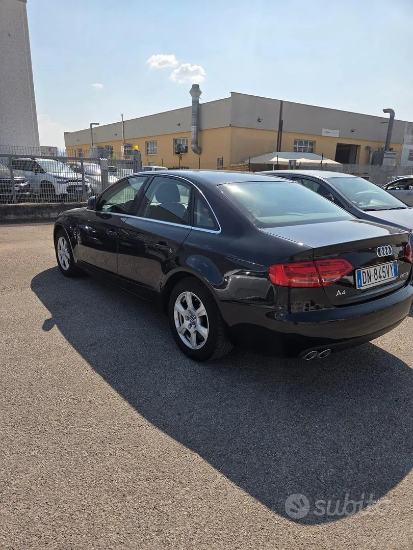 Audi A4 2008 photo 2