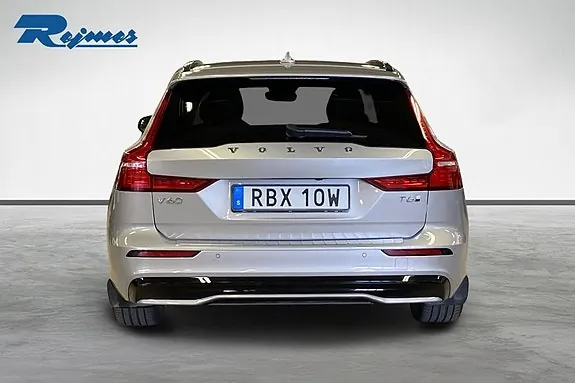 Volvo V60 2025 photo 3