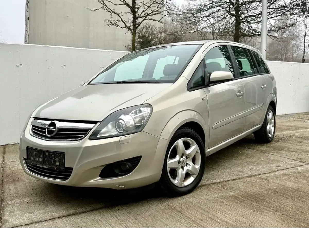 Opel Zafira 2008 photo 2