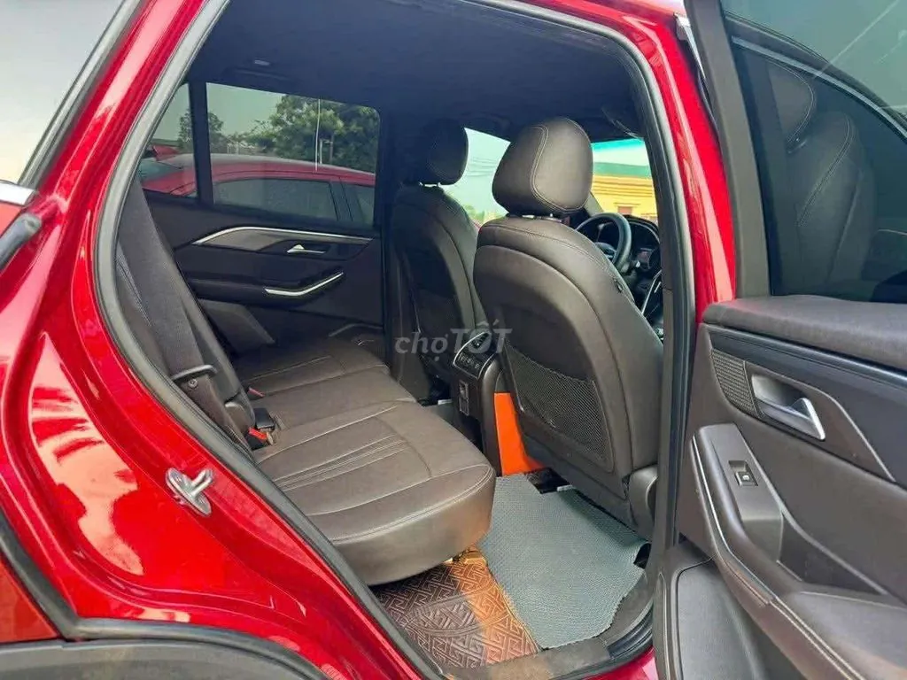 Vinfast Lux Sa2.0 2020 photo 2