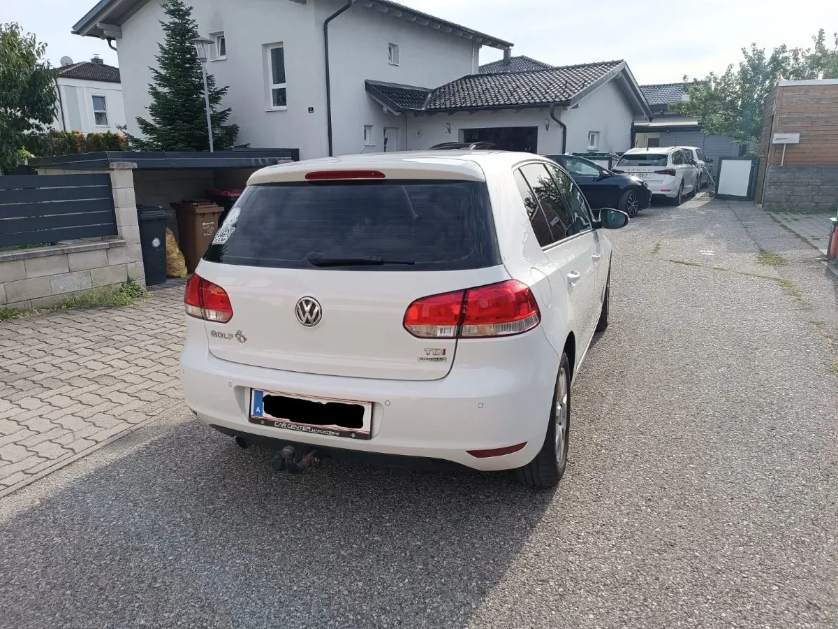 Volkswagen Golf 2011 photo 3