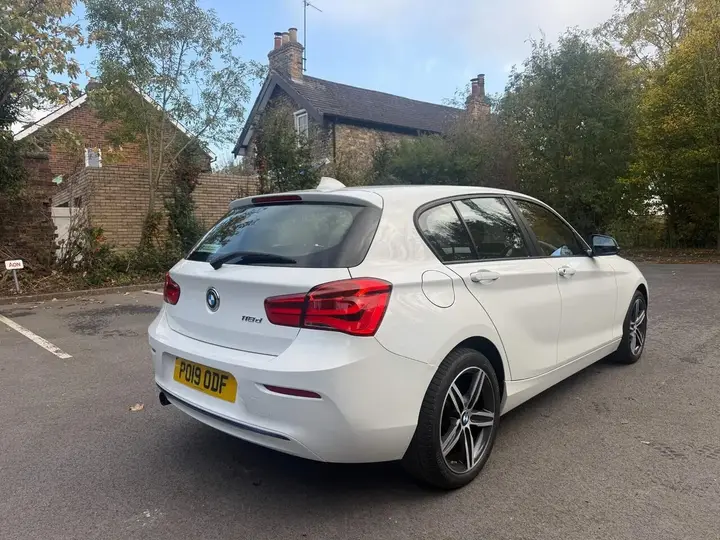 BMW 1 Series 2019 photo 5