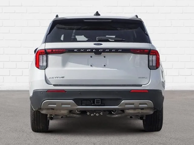 Ford Explorer 2026 photo 5