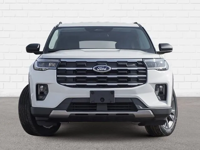 Ford Explorer 2026 photo 2