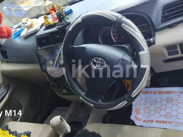 Toyota Avanza 2012 photo 4