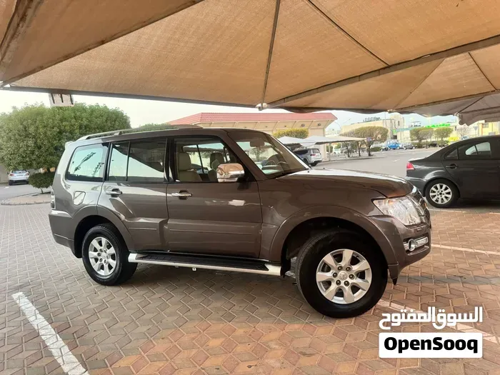 Mitsubishi Pajero 2016 photo 3
