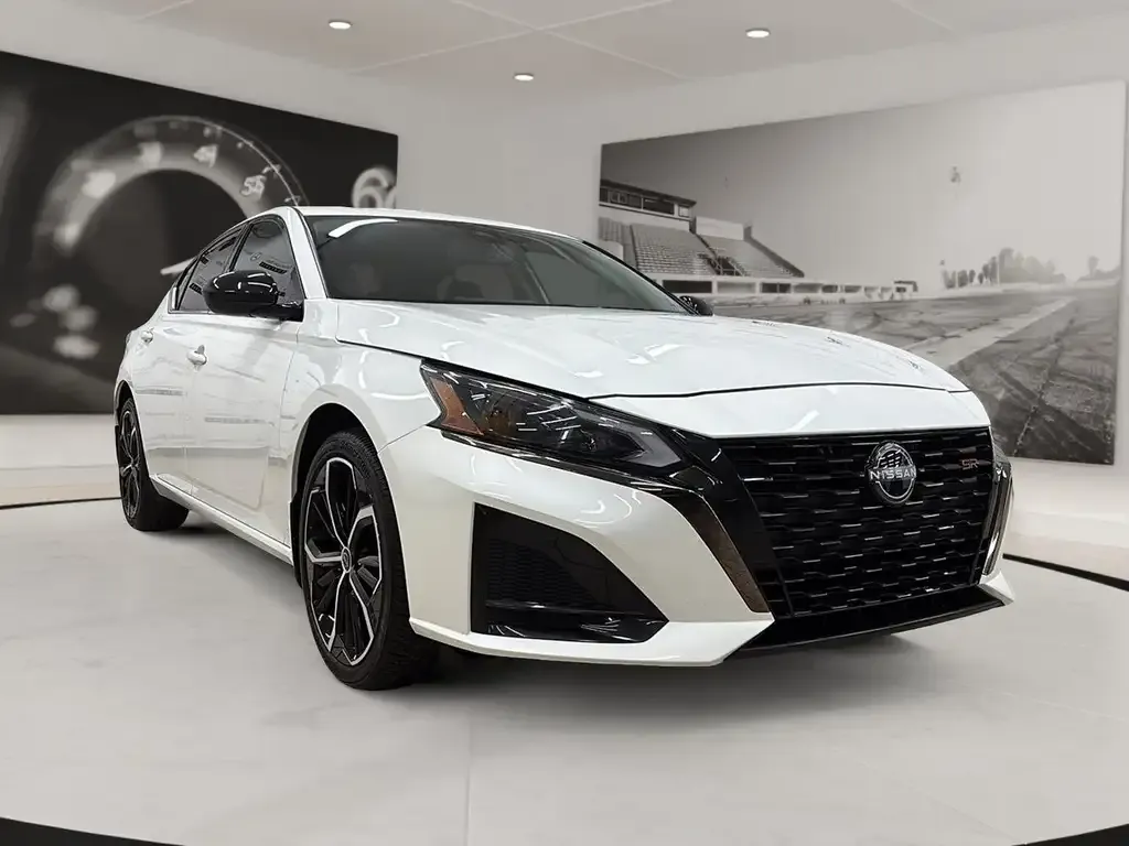 Nissan Altima 2024 photo 3