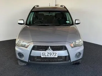 Mitsubishi Outlander 2012 photo 3