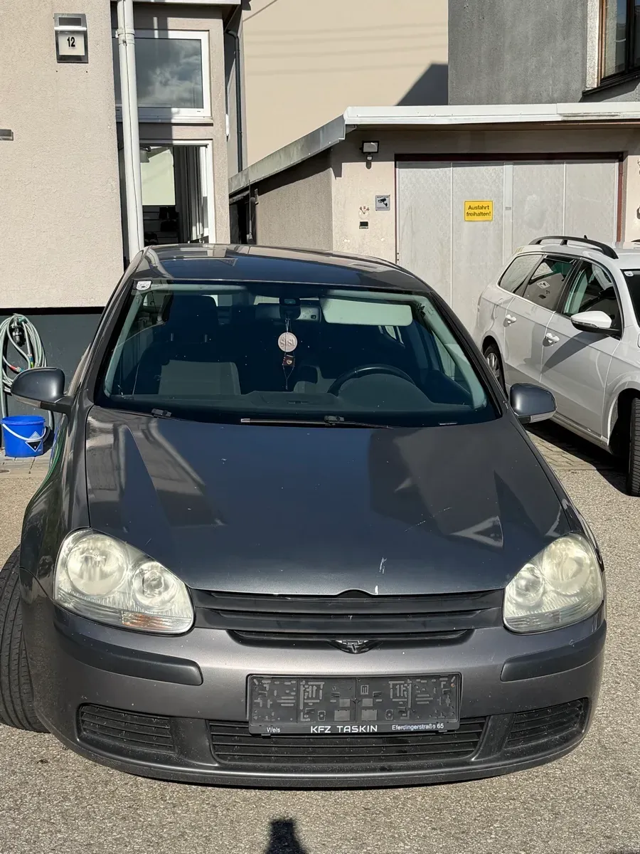 Volkswagen Golf 2005 photo 2