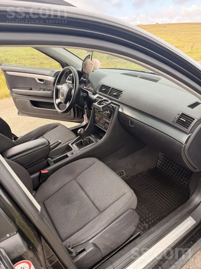 Audi A4 2005 photo 4
