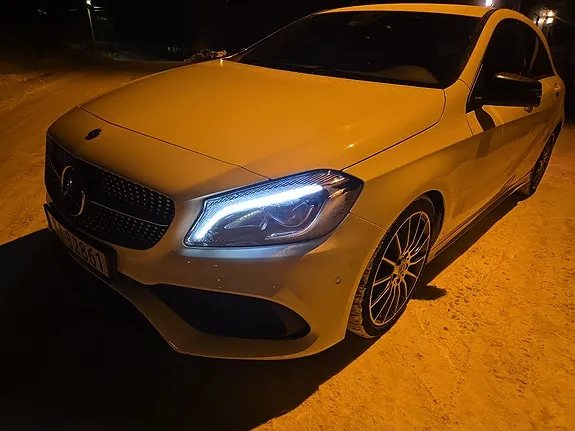 Mercedes-Benz A 180 2018 photo 3