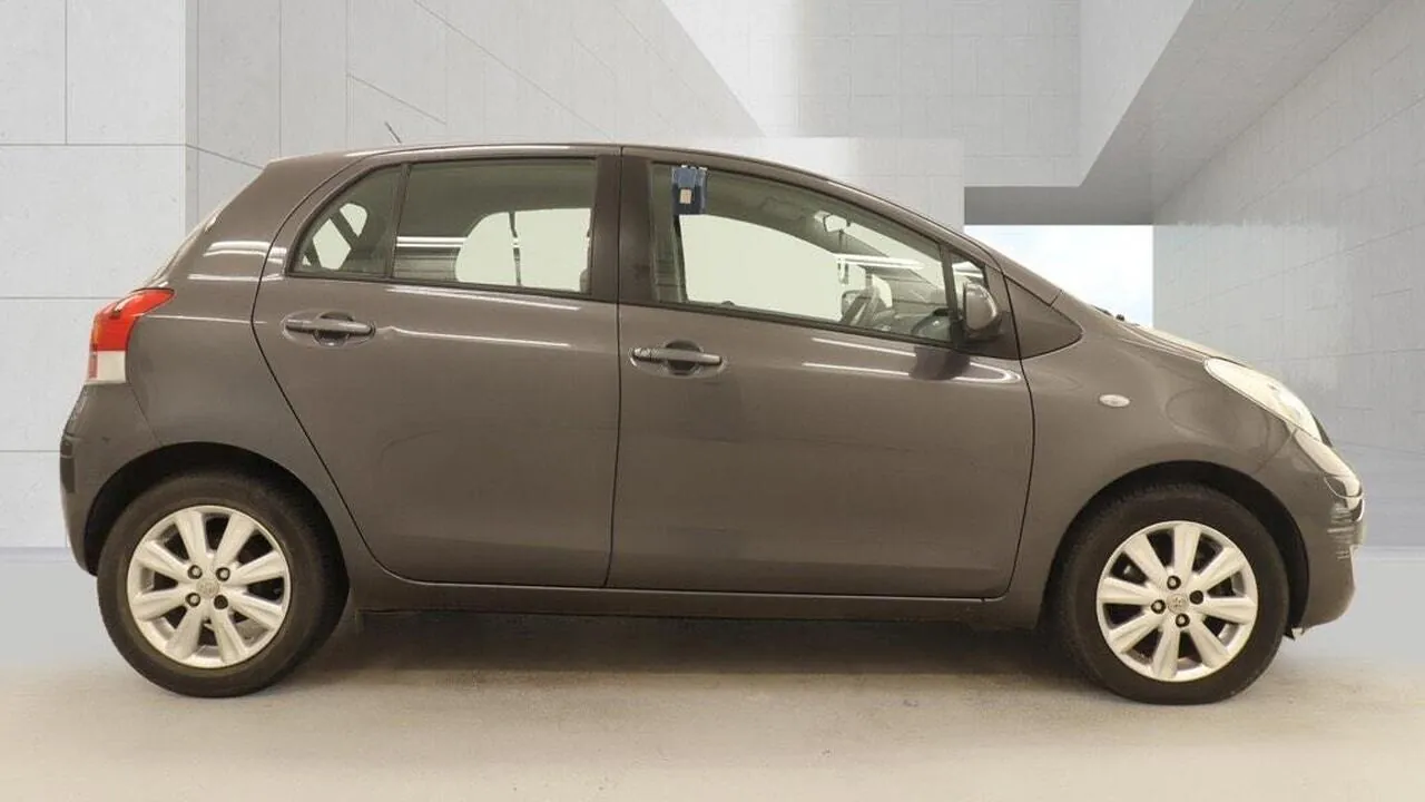 Toyota Yaris 2009 photo 4