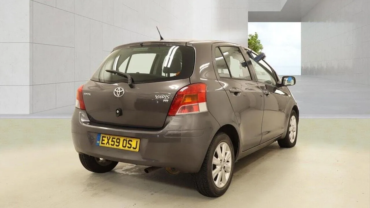 Toyota Yaris 2009 photo 3