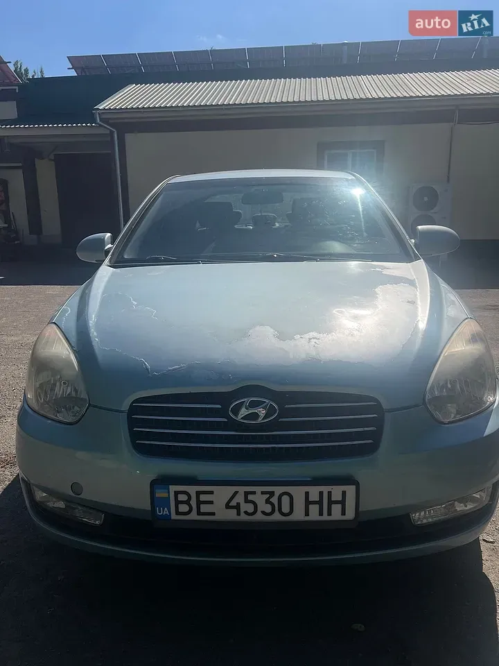 Hyundai Accent