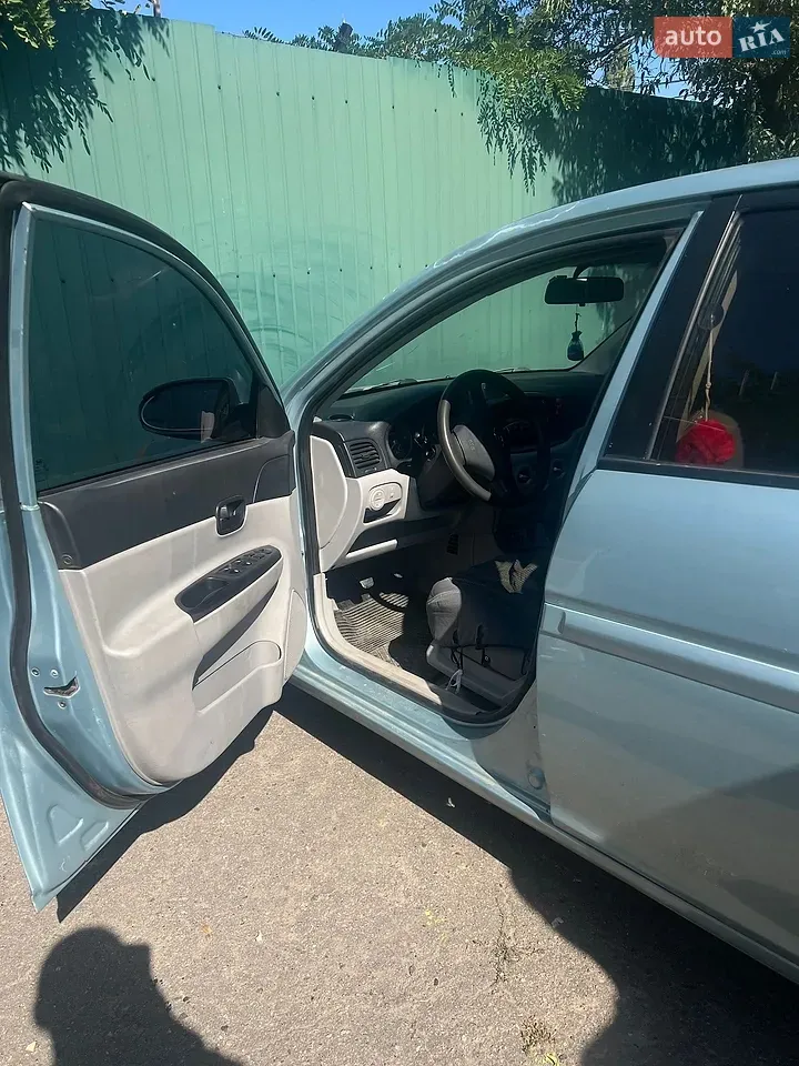 Hyundai Accent 2008 photo 5