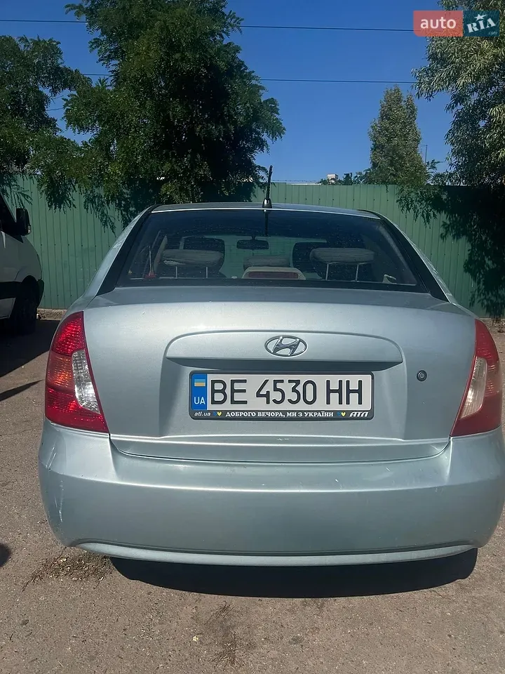 Hyundai Accent 2008 photo 3