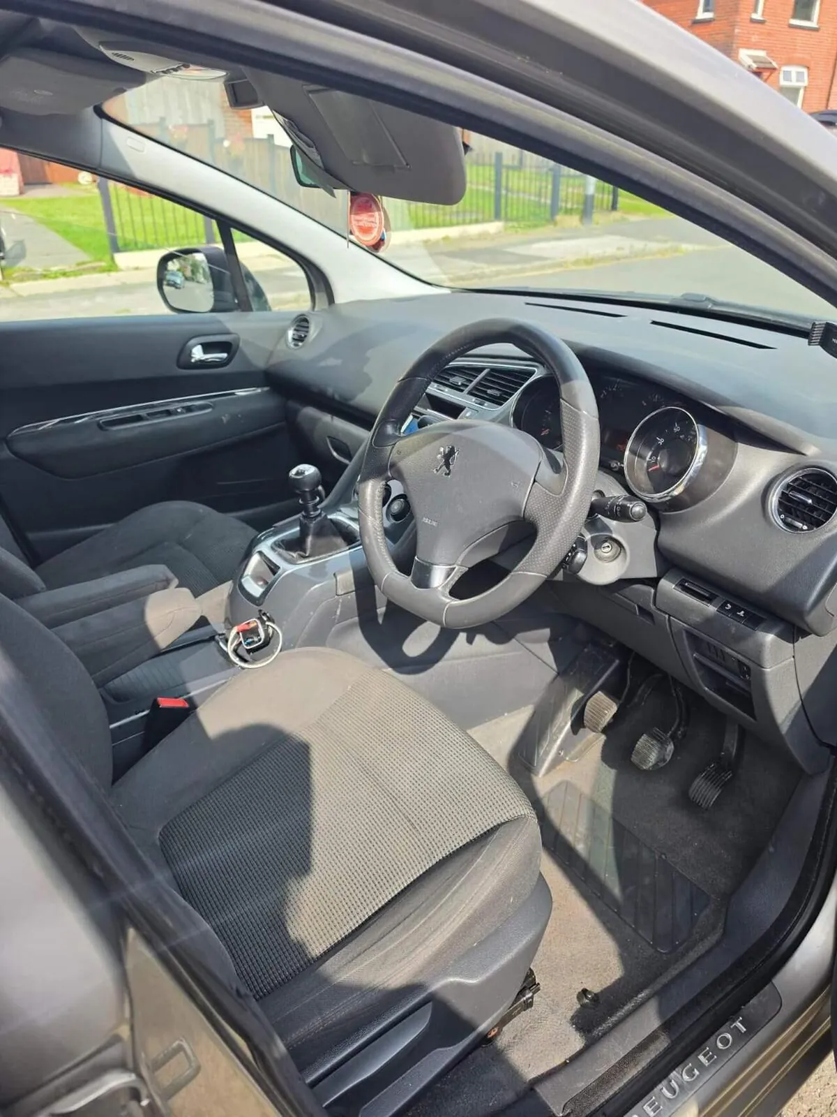 Peugeot 5008 2013 photo 5