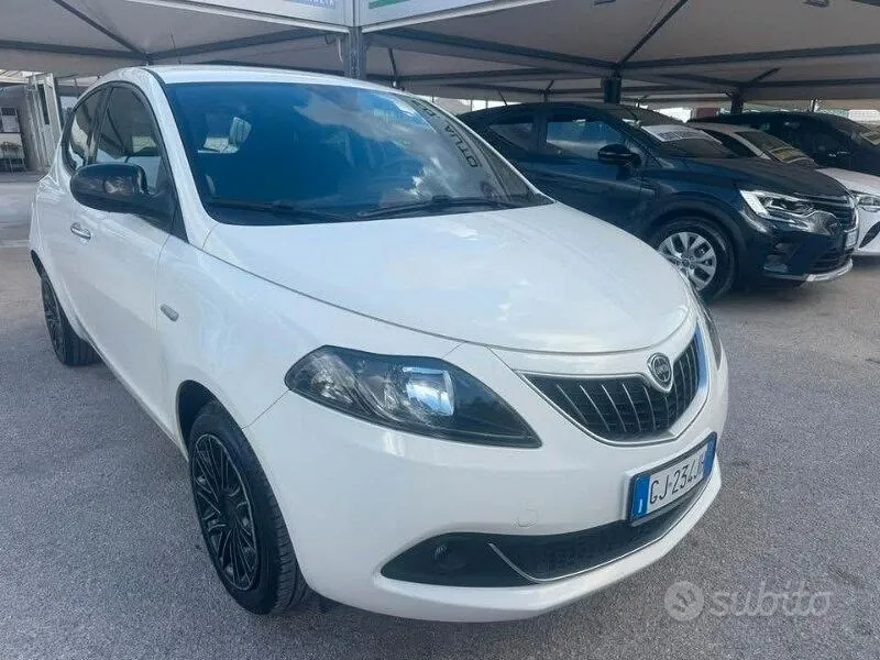 Lancia Ypsilon 2022 photo 3