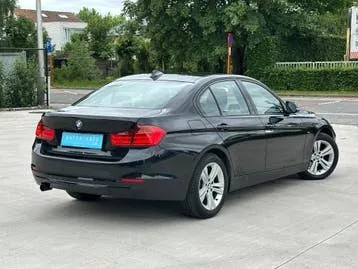BMW 3 Series 2013 photo 2