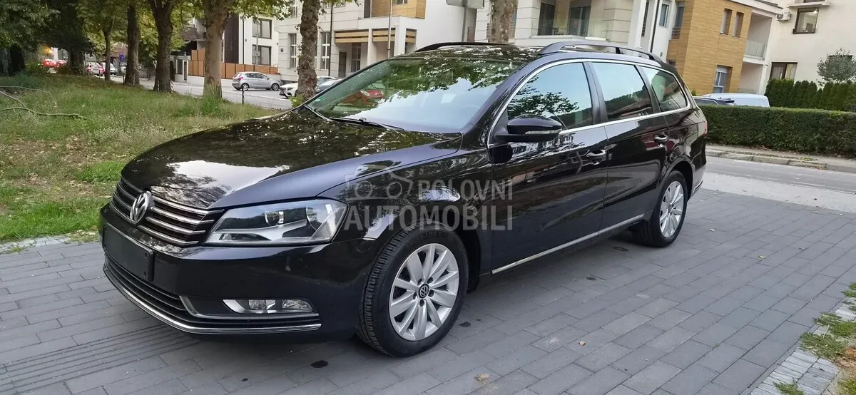Volkswagen Passat 2012 photo 2