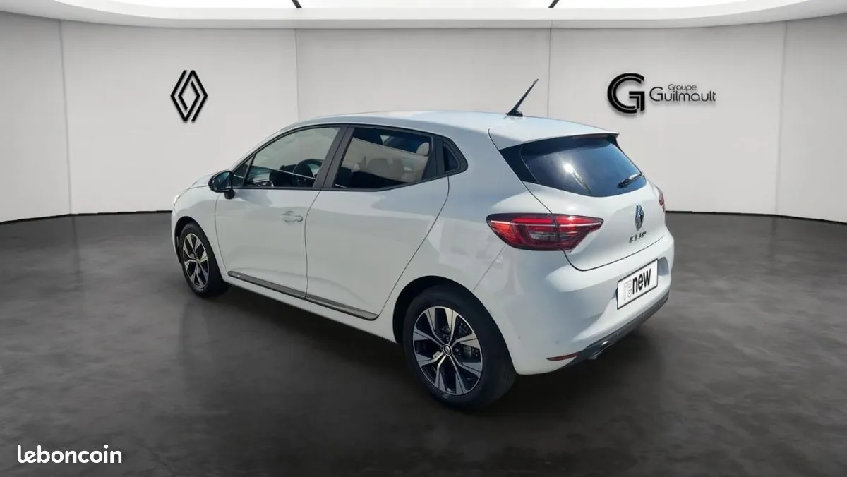 Renault Clio 2023 photo 3