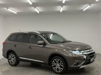 Mitsubishi Outlander 2016 photo 2