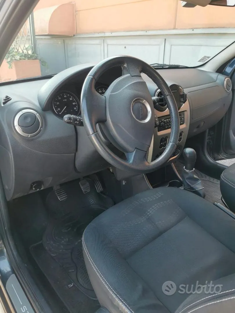 Dacia Sandero 2012 photo 5