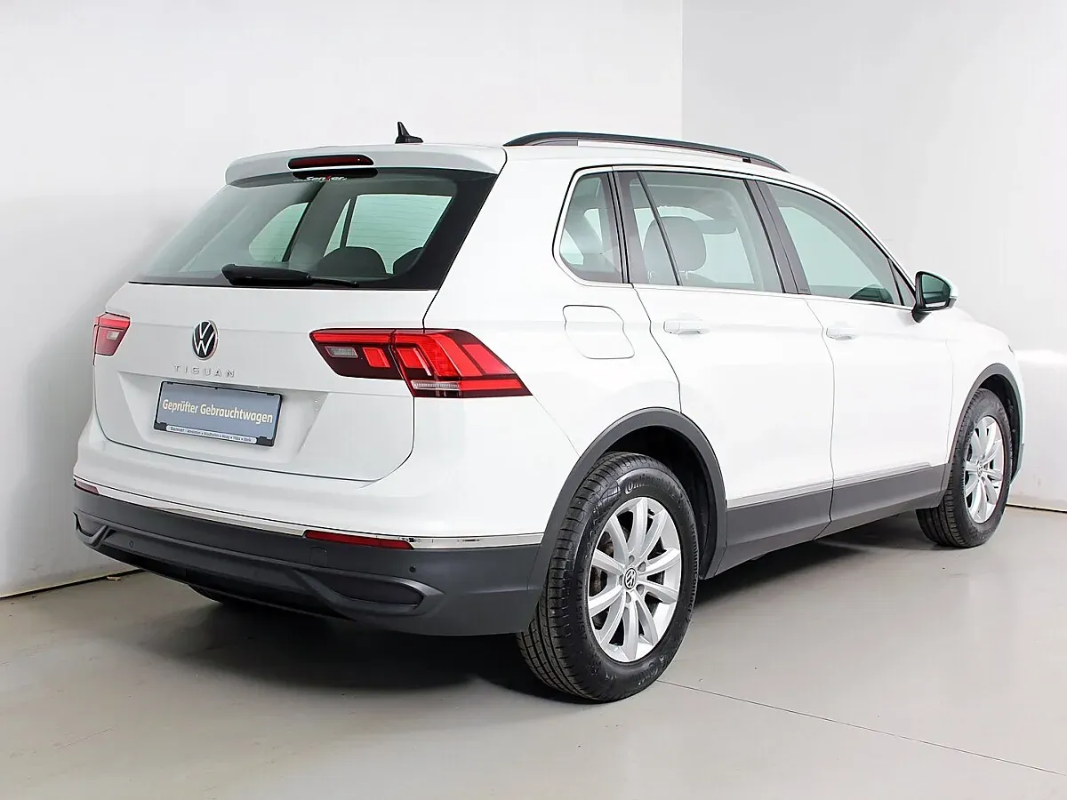 Volkswagen Tiguan 2021 photo 2