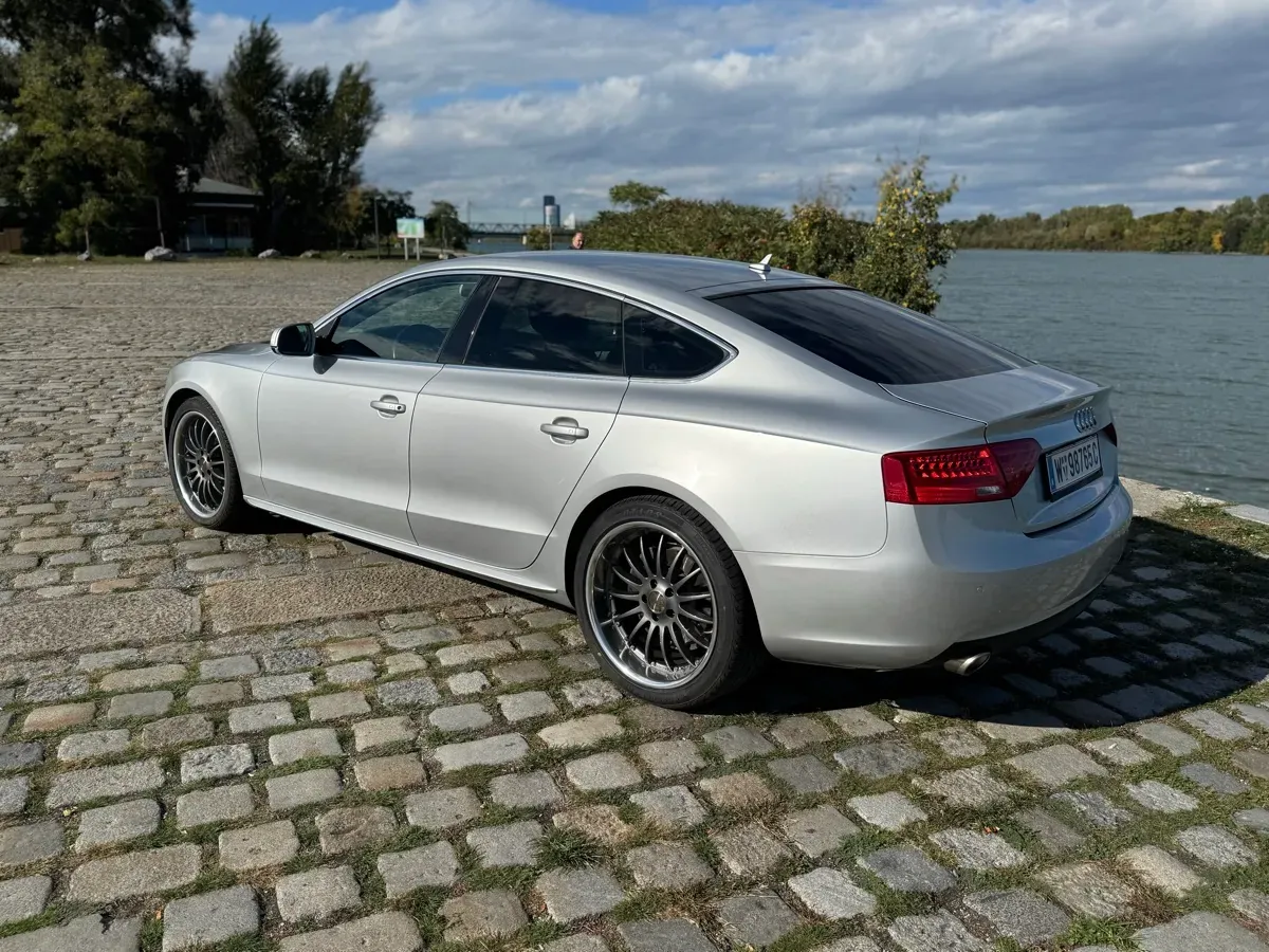 Audi A5 2012 photo 3