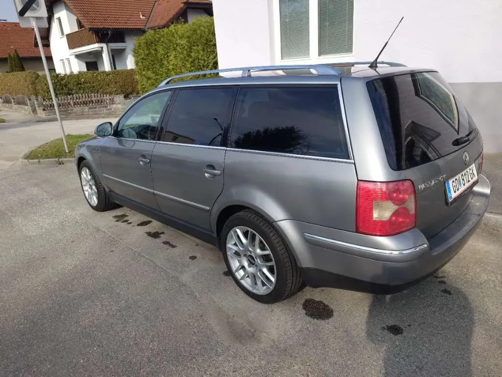 Volkswagen Passat 2004 photo 2