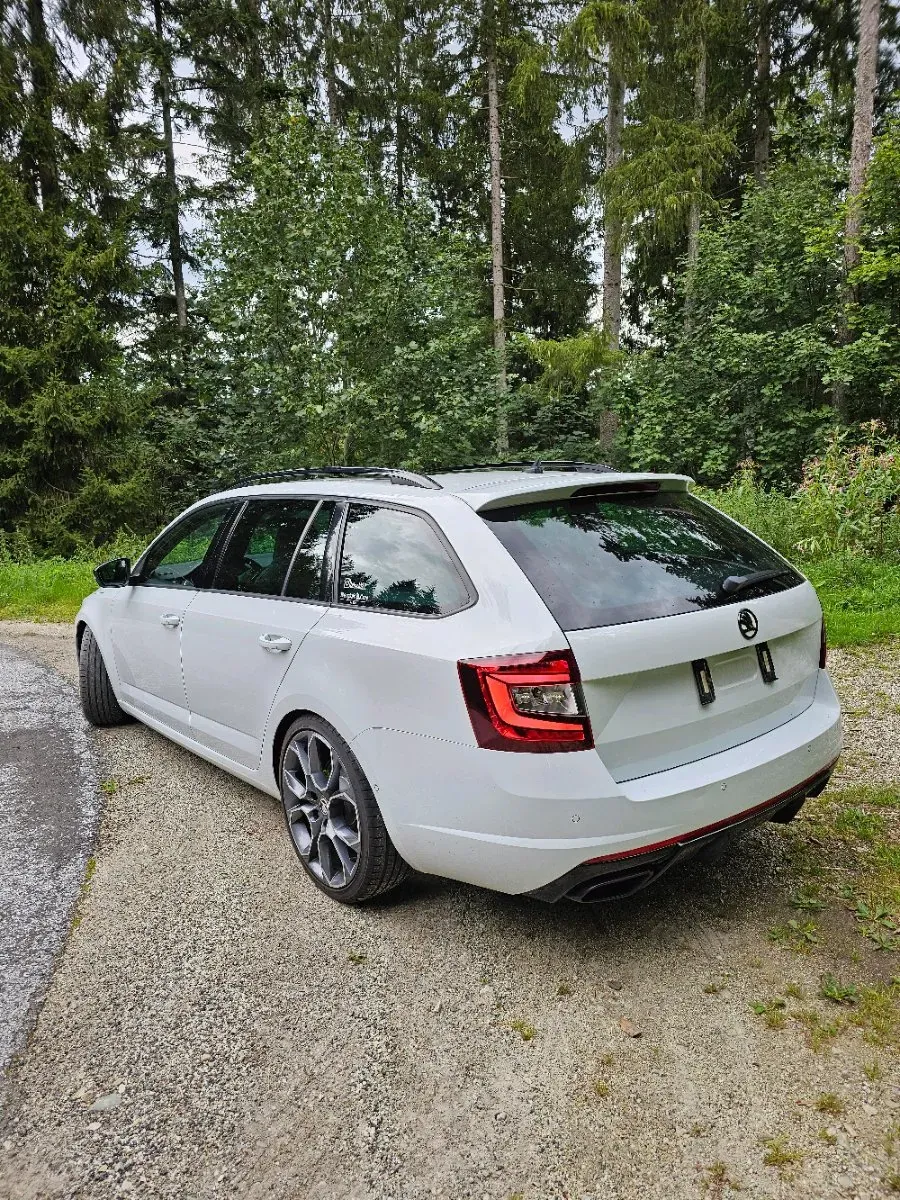 Skoda Octavia 2018 photo 3