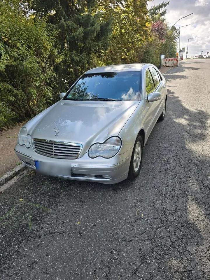 Mercedes-Benz C 200