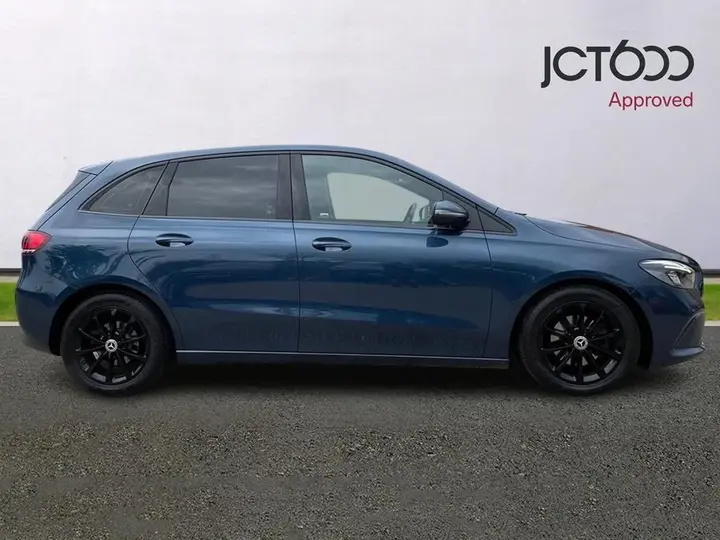 Mercedes-Benz B-Class 2019 photo 4