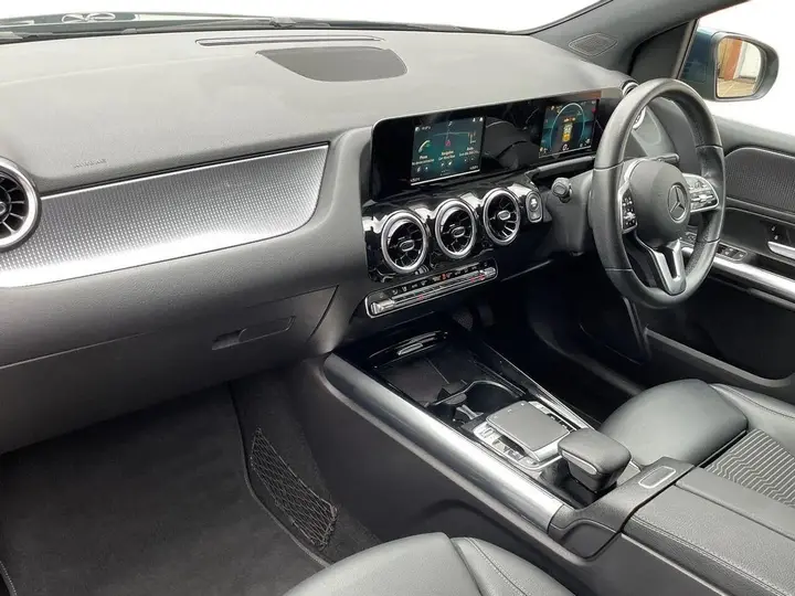 Mercedes-Benz B-Class 2019 photo 2