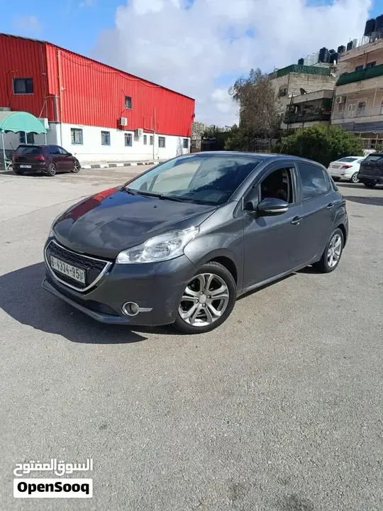 Peugeot 208