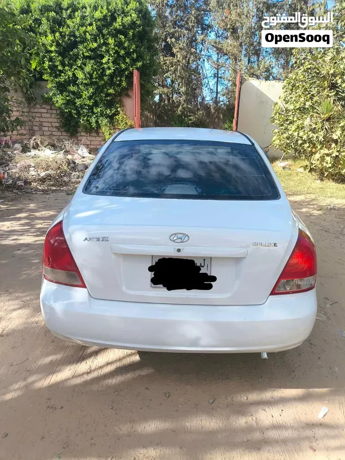 Hyundai Avante 2003 photo 2