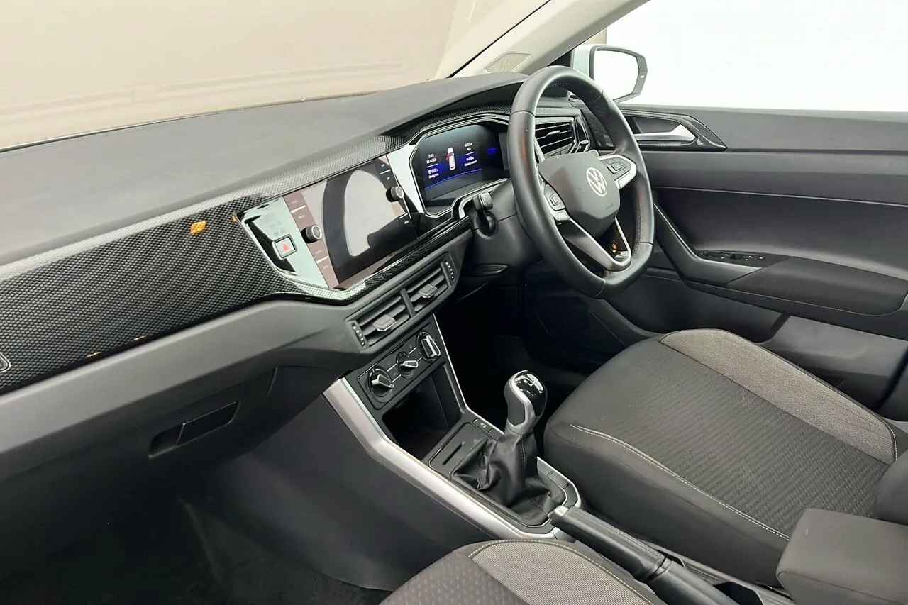 Volkswagen Polo 2024 photo 2