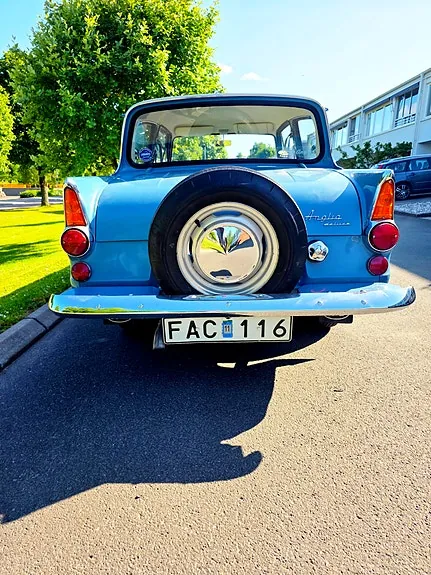 Ford Anglia 1963 photo 2