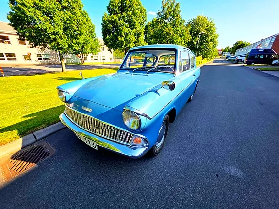 Ford Anglia 1963 photo 4