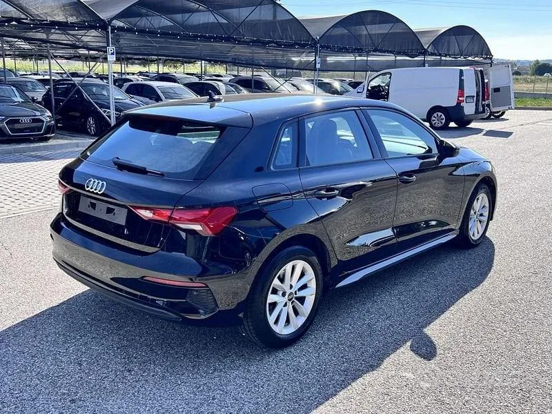 Audi A3 2023 photo 3