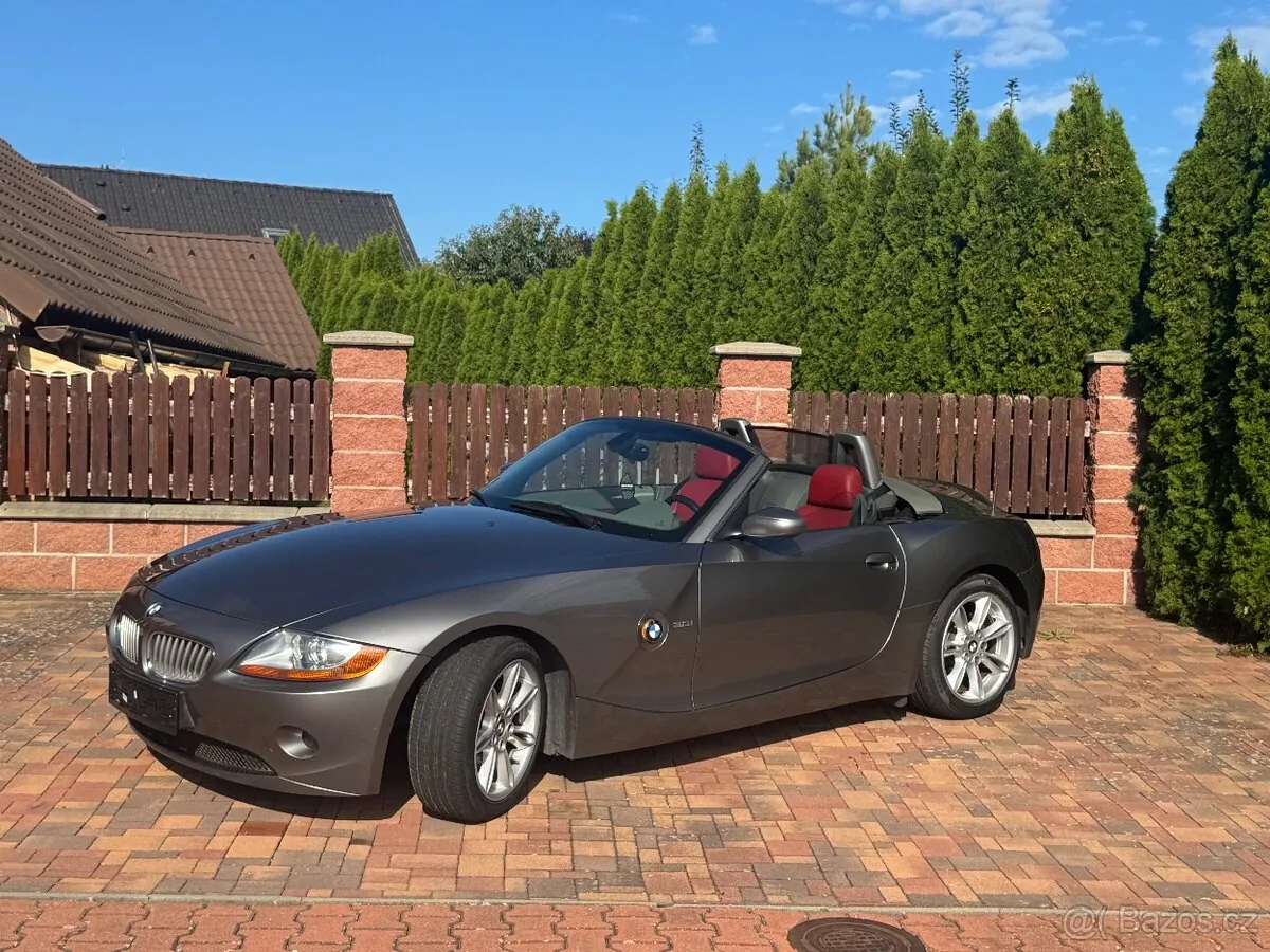 BMW Z4 2003 photo 2